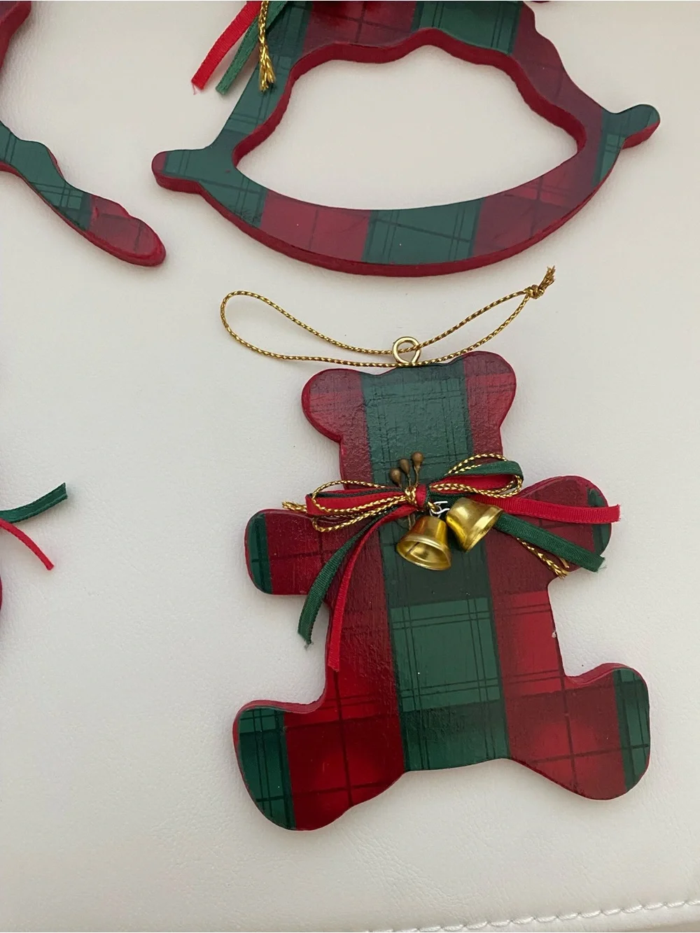 Vintage Wooden Christmas Ornaments Plaid Tartan Set of 4 Bear Reindeer Horse 4”H
